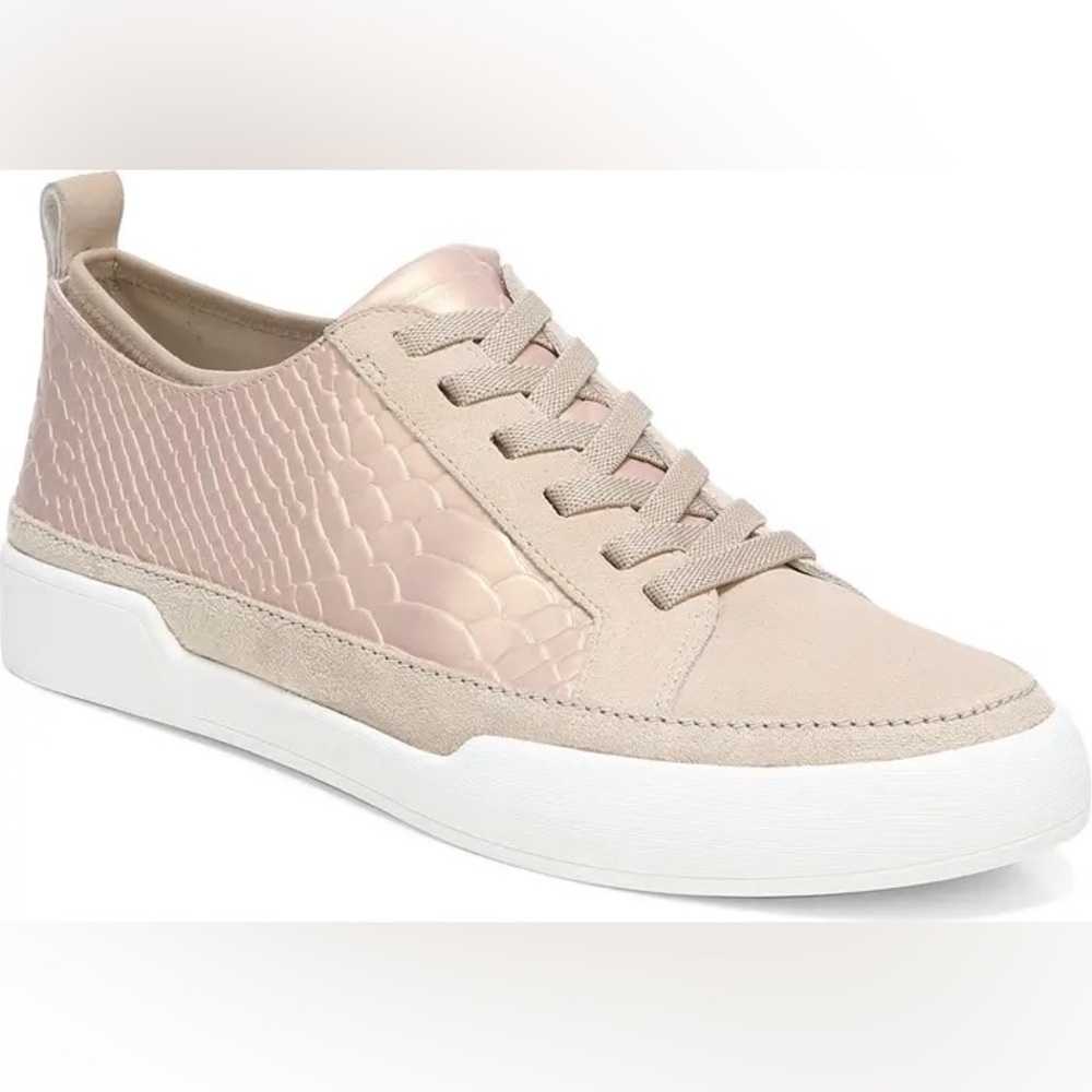 27 EDIT NATURALIZER Valarie Slip-On Sneaker